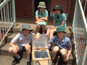 Cudal Public School learning about Sun Ovens